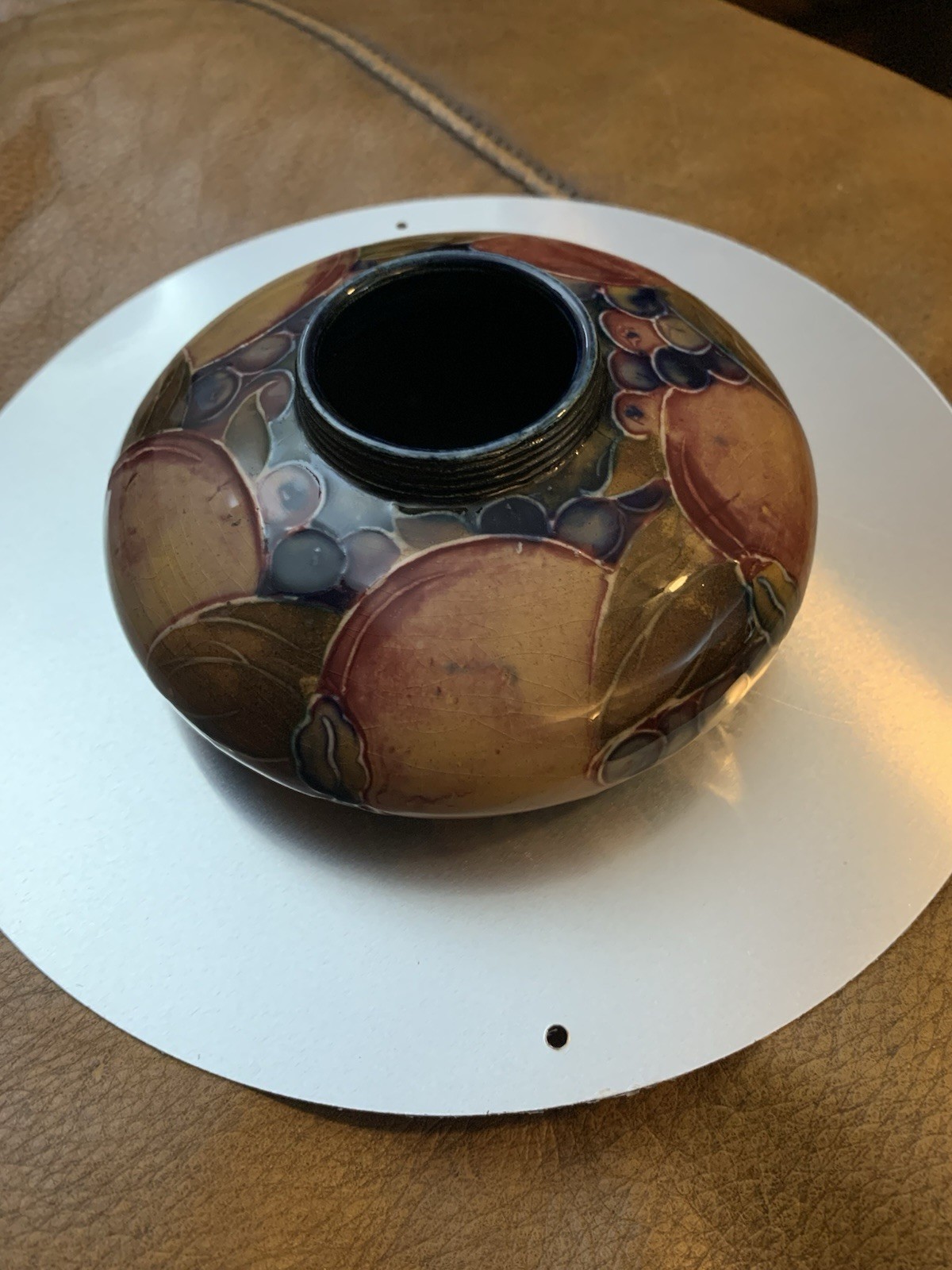 Antique Early MOORCROFT Pot Pomegranate & Grape Pattern screw Thread Top Antique Early MOORCROFT Pot Pomegranate & Grape Pattern screw Thread Top