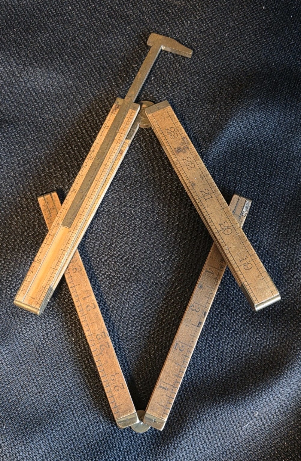 Vintage Stanley No. 83C Boxwood Caliper Folding Rule 2-Foot 4-Fold & Standard... Vintage Stanley No. 83C Boxwood Caliper Folding Rule 2-Foot 4-Fold & Standard...