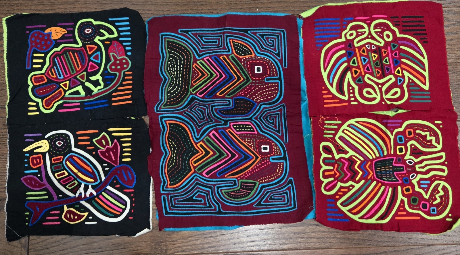 VTG Panamanian Kuna Indians MOLA, HANDMADE, Bird on Branch, Layered Fabric (W7) VTG Panamanian Kuna Indians MOLA, HANDMADE, Bird on Branch, Layered Fabric (W7)