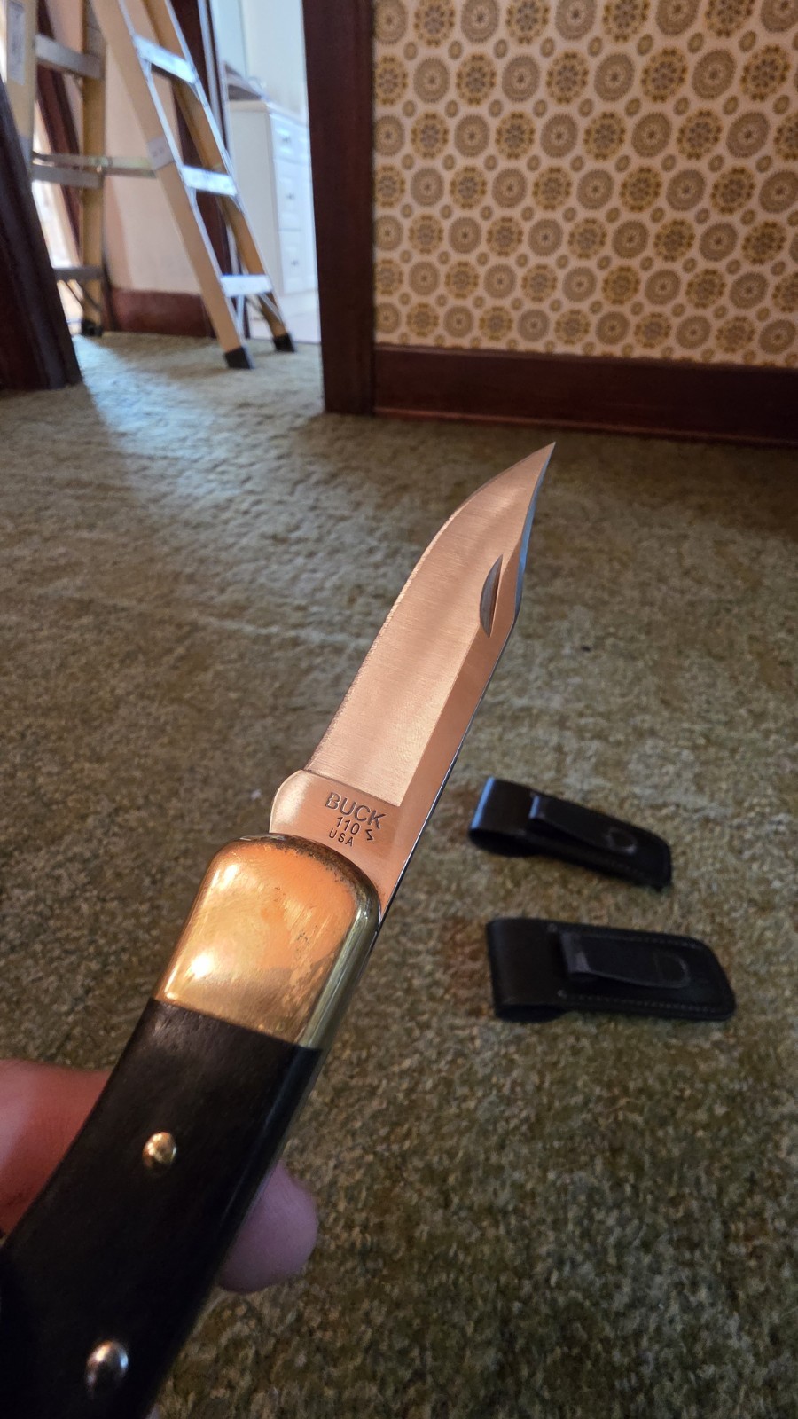 Vintage Buck 110 Folding Hunting Knife (4-Dot) w/ Sheath 1981-1986 USA Vintage Buck 110 Folding Hunting Knife (4-Dot) w/ Sheath 1981-1986 USA