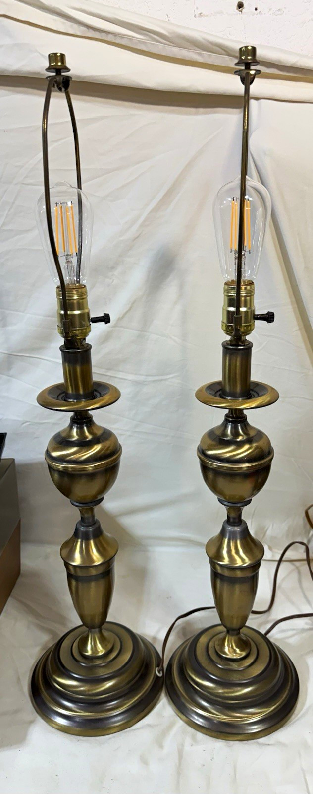 Vtg Pair 1950s 1960s Hollywood Regency Brass Table Lamps Original MCM Hardware