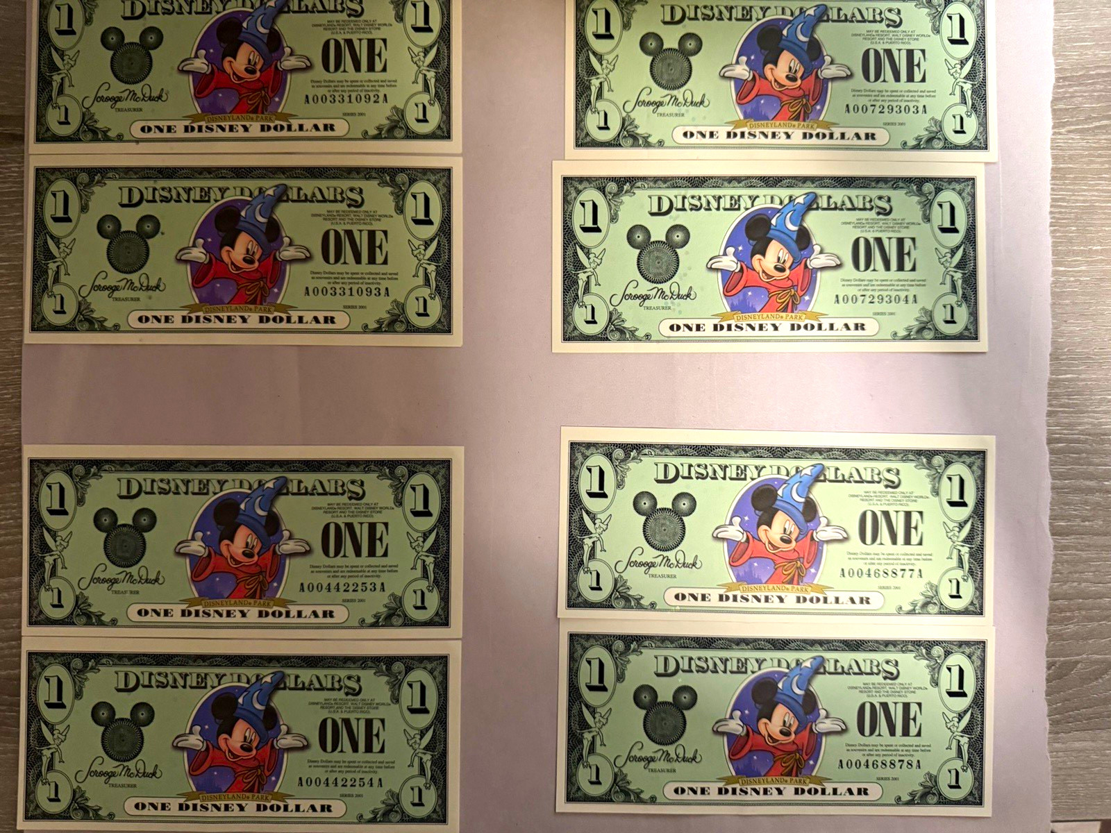 Disney $1 Disney Dollars Notes 2001 Series Mickey Mouse Lot of 8 Disney $1 Disney Dollars Notes 2001 Series Mickey Mouse Lot of 8