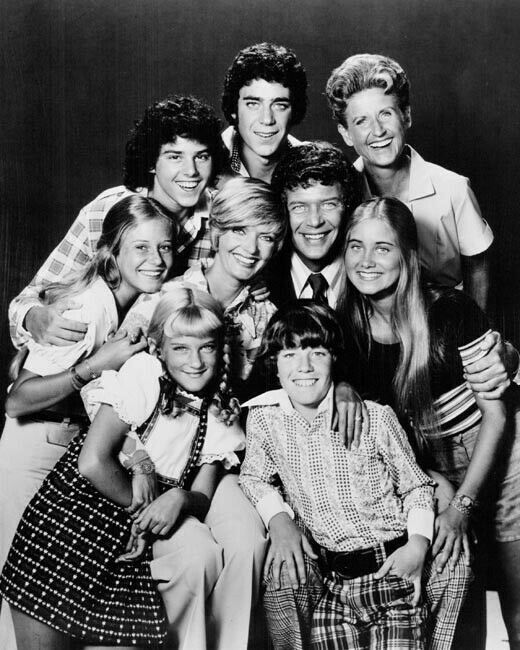 The Brady Bunch Reed Henderson & Brady kids pose for family portrait 8x10 photo