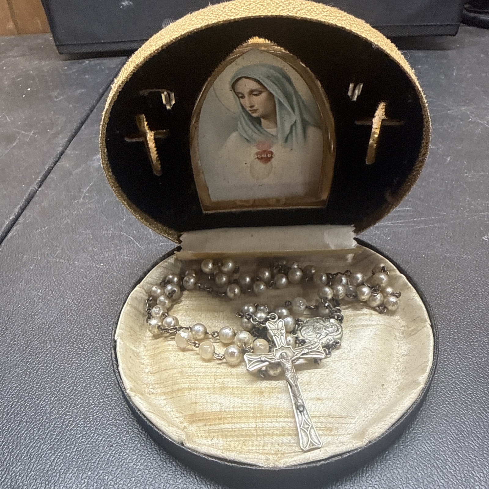 Vintage Catholic Mother Mary Rosemary Box With Rosary Vintage Catholic Mother Mary Rosemary Box With Rosary