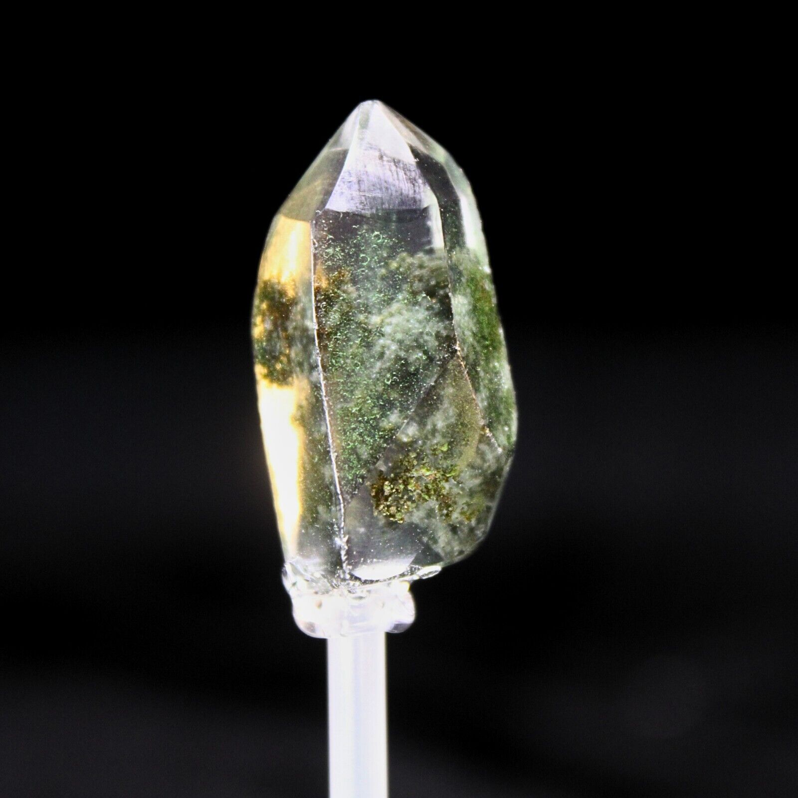 38g Green Apophyllite Crystal Stone for Healing Crysta Protection and Home Decor