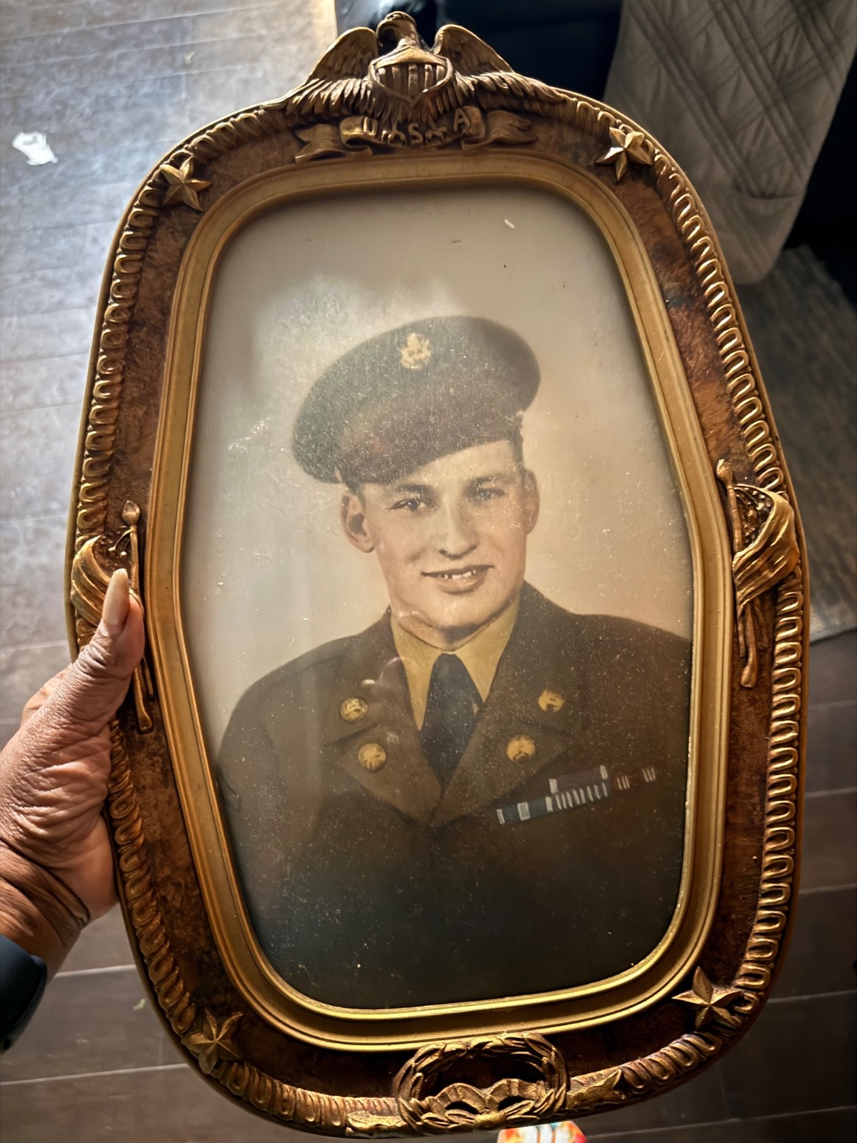 Antique WWI Patriotic Convex Bubble Glass Soldier Portrait Oval Memorial Frame 2