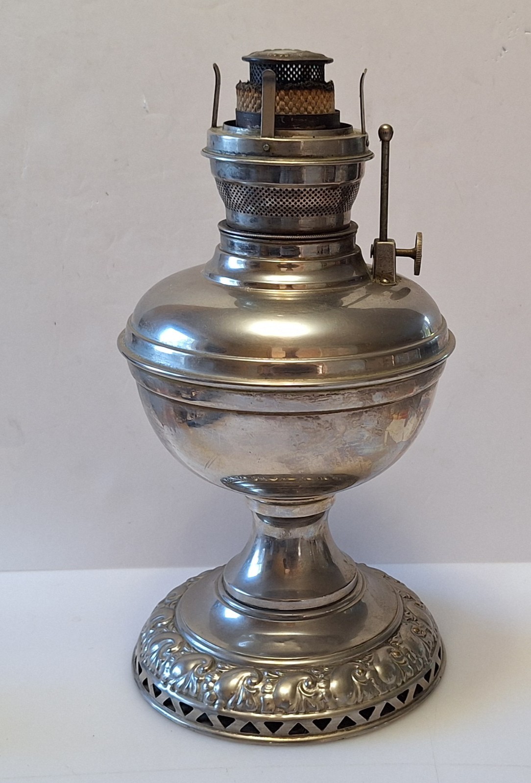 Antique Bradley & Hubbard Rayo Kerosene Oil Parlor Lamp Nickel Brass Antique Bradley & Hubbard Rayo Kerosene Oil Parlor Lamp Nickel Brass