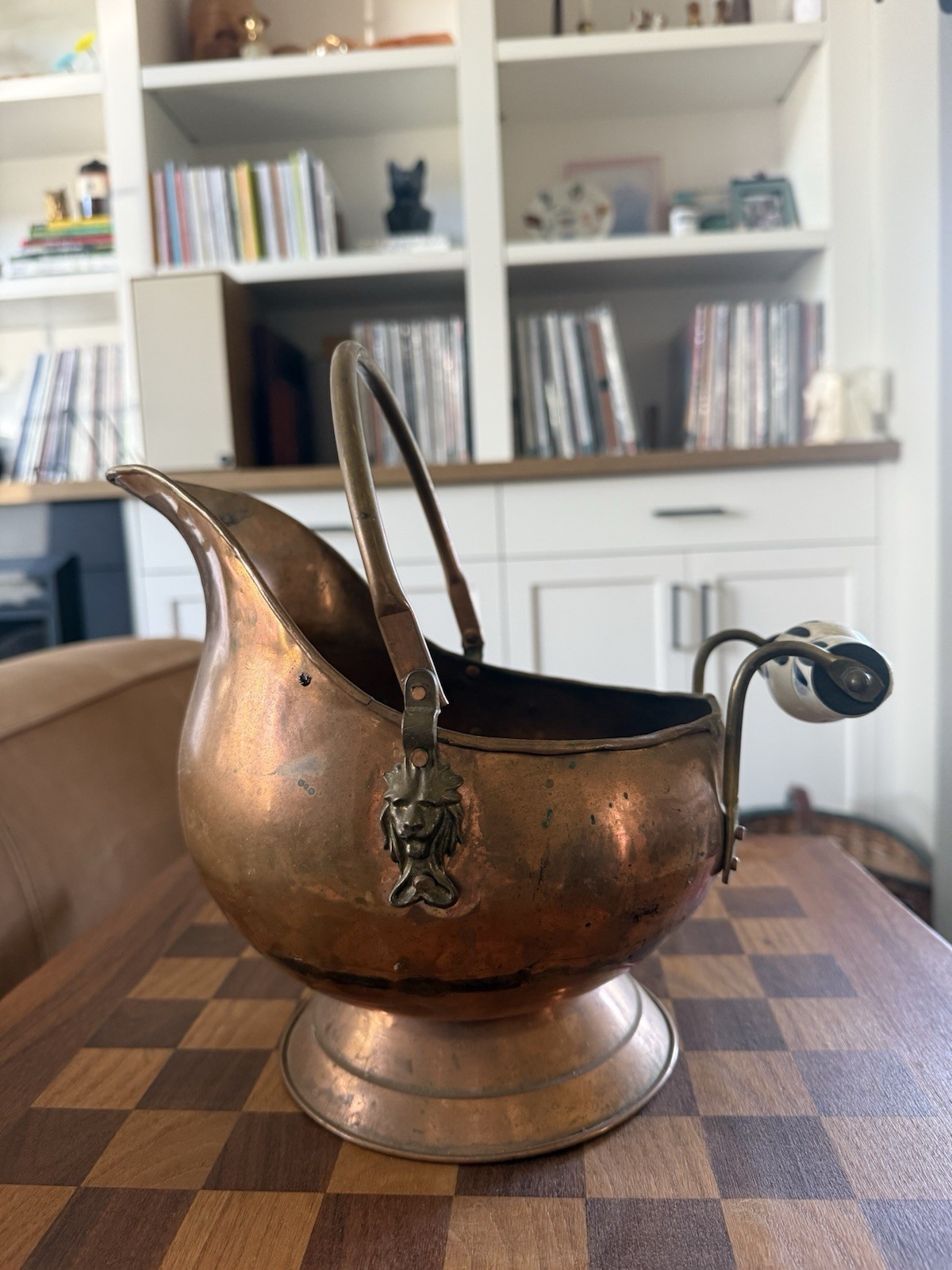 Vintage Antique Copper Brass Coal Scuttle Brass Lion Heads Blue White Delft MCM Vintage Antique Copper Brass Coal Scuttle Brass Lion Heads Blue White Delft MCM