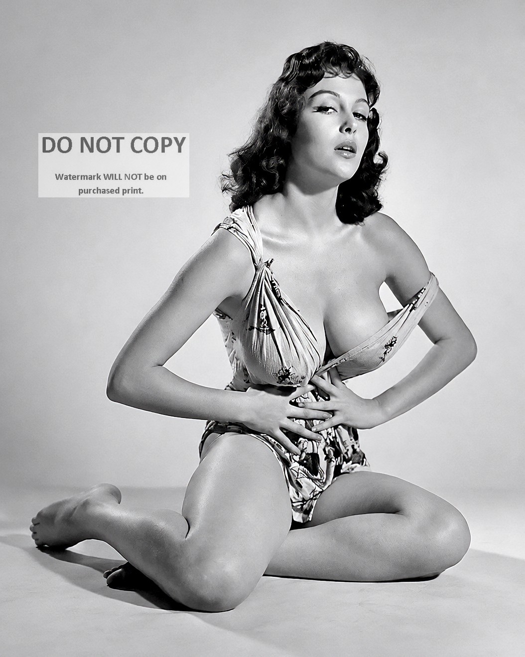 ACTRESS MARIE DEVEREUX PIN UP - 8X10 PUBLICITY PHOTO (EE-617)