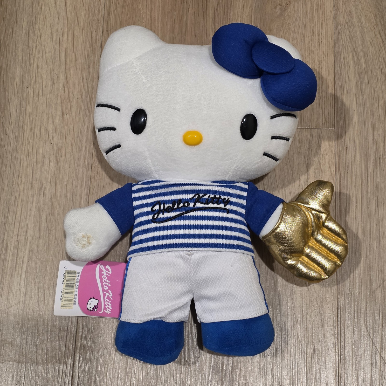 VTG Hello Kitty Sports Plush Doll 25cm Striped Jersey Golden Mitt Rare Sanrio