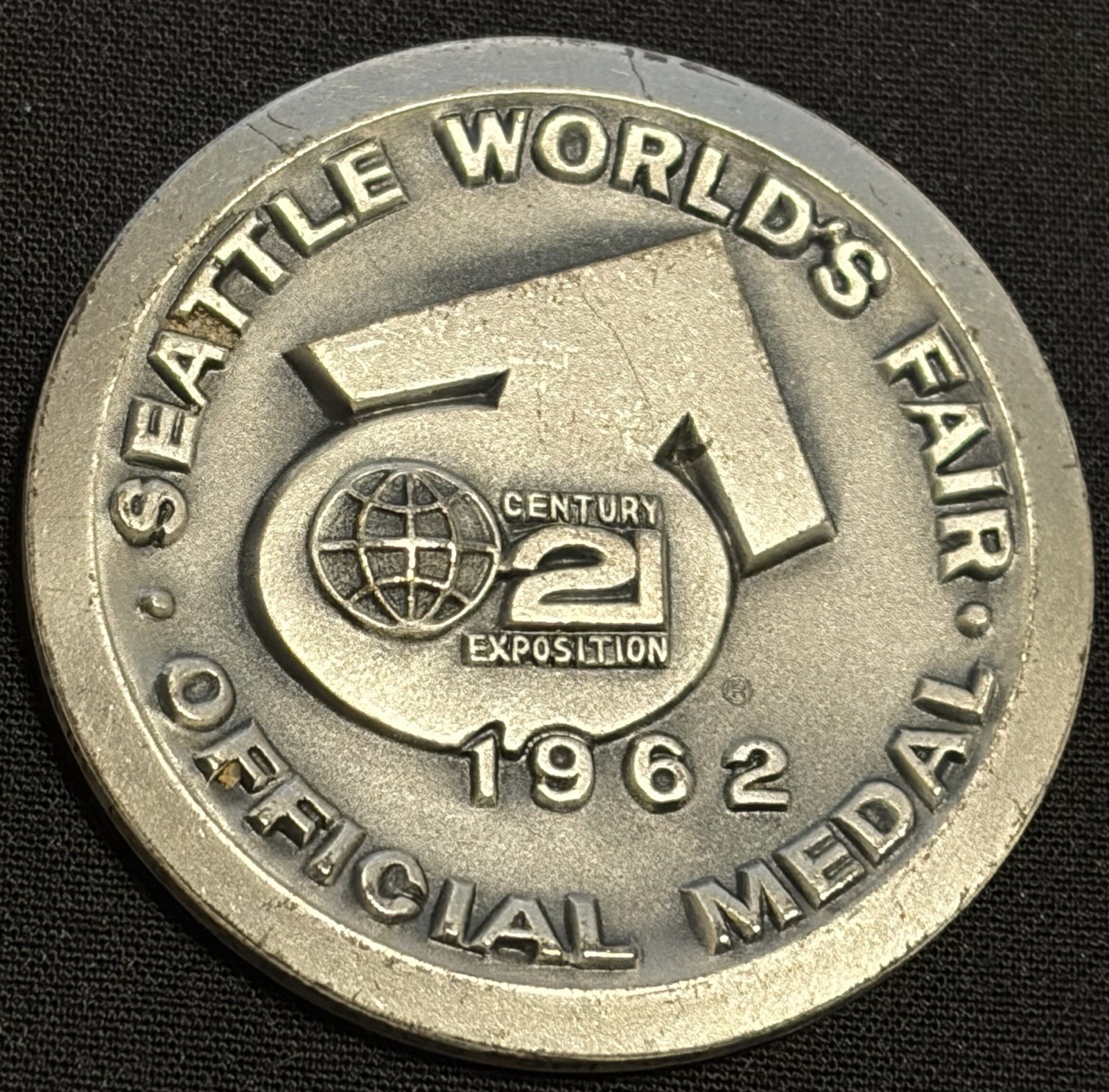 RARE 1962 SEATTLE WORLDS FAIR OFFICIAL .999 SILVER OZ MEDAL COMMERCE INDUSTRY RARE 1962 SEATTLE WORLDS FAIR OFFICIAL .999 SILVER OZ MEDAL COMMERCE INDUSTRY