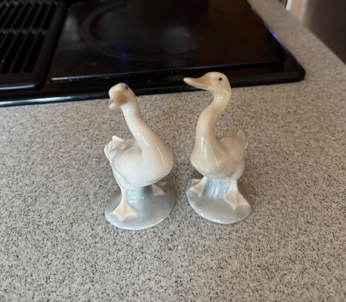 Lladro Porcelain Geese Goose Swan, Set of 2 Figurines Retired Handmade Spain Lladro Porcelain Geese Goose Swan, Set of 2 Figurines Retired Handmade Spain