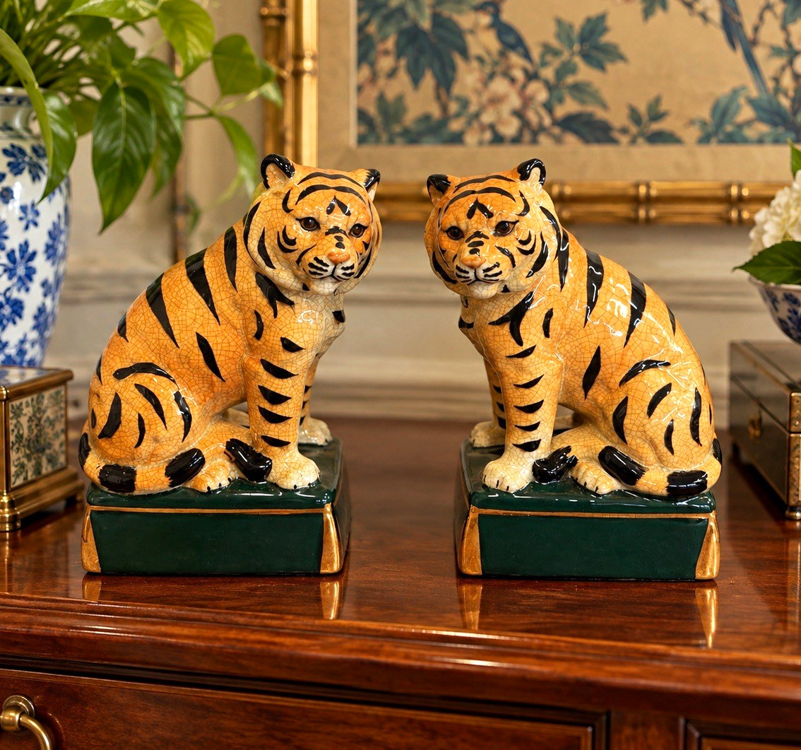 Vintage Takahashi Japan Staffordshire Style Tiger Pair Ceramic Figurines Vintage Takahashi Japan Staffordshire Style Tiger Pair Ceramic Figurines