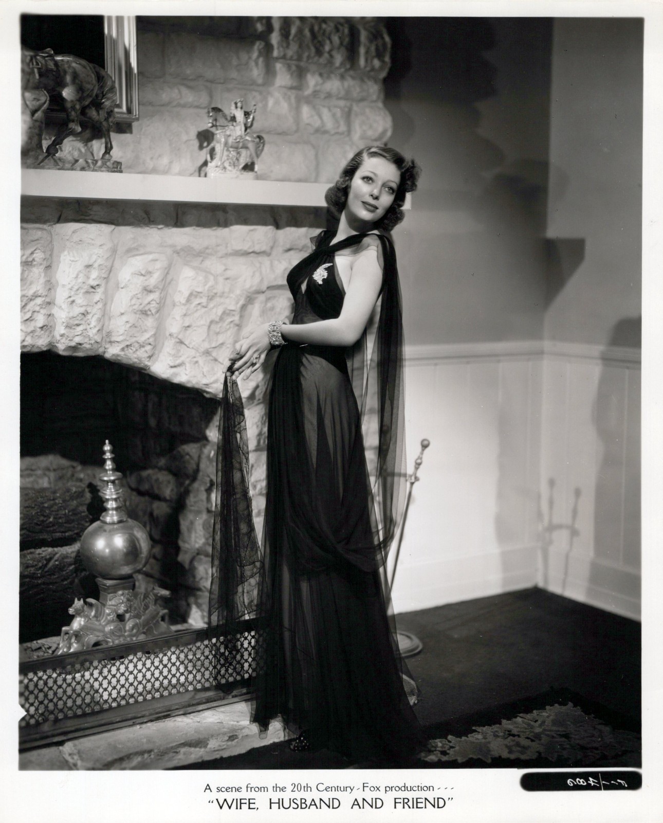HOLLYWOOD LORETTA YOUNG STYLISH POSE STUNNING PORTRAIT 1930s ORIG PHOTO MA91 HOLLYWOOD LORETTA YOUNG STYLISH POSE STUNNING PORTRAIT 1930s ORIG PHOTO MA91