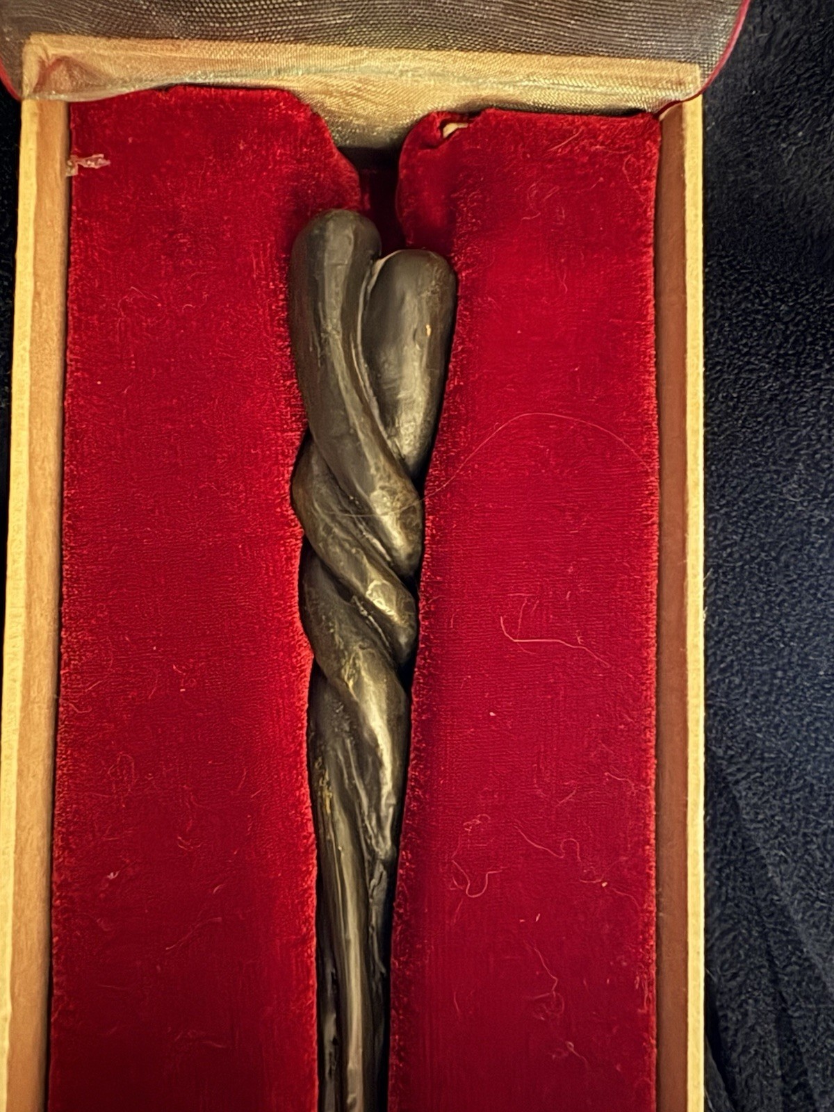 Rare Harry Potter Neville Longbottom Wand Ollivander’s Box Retired 2006 Rare Harry Potter Neville Longbottom Wand Ollivander’s Box Retired 2006