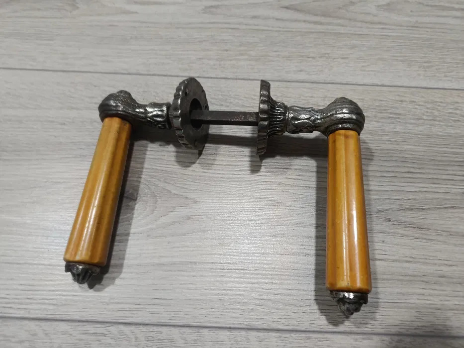 Pair Vintage Bakelite Door Knobs Handles Art Deco Architectural Hardware 1930s Pair Vintage Bakelite Door Knobs Handles Art Deco Architectural Hardware 1930s