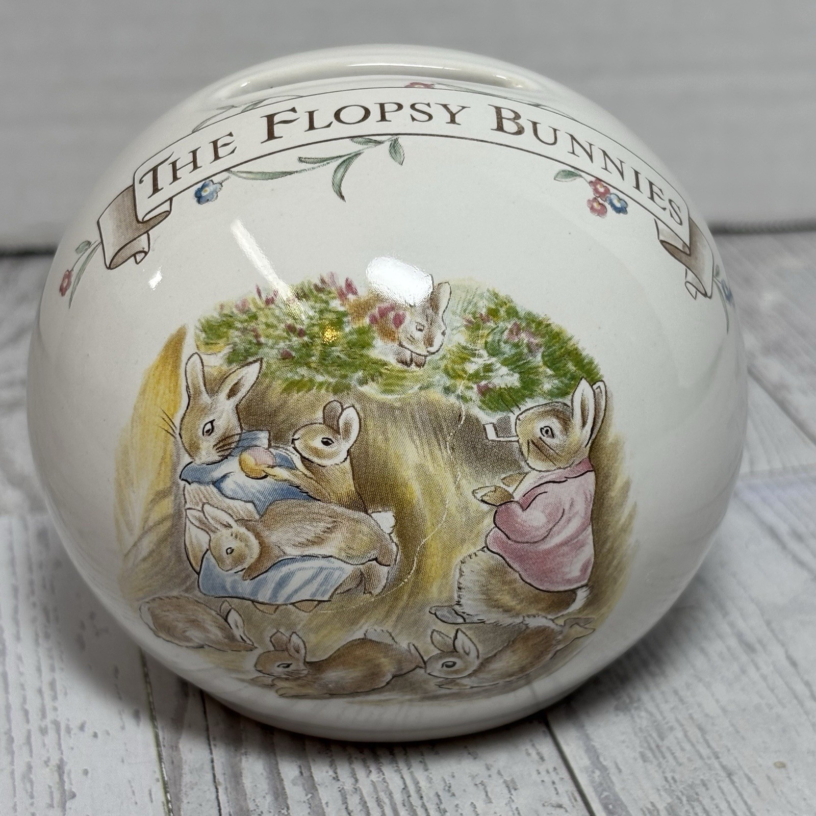 Vintage 1986 The Flopsy Bunnies Beatrix Potter Royal Albert Coin Bank England‌