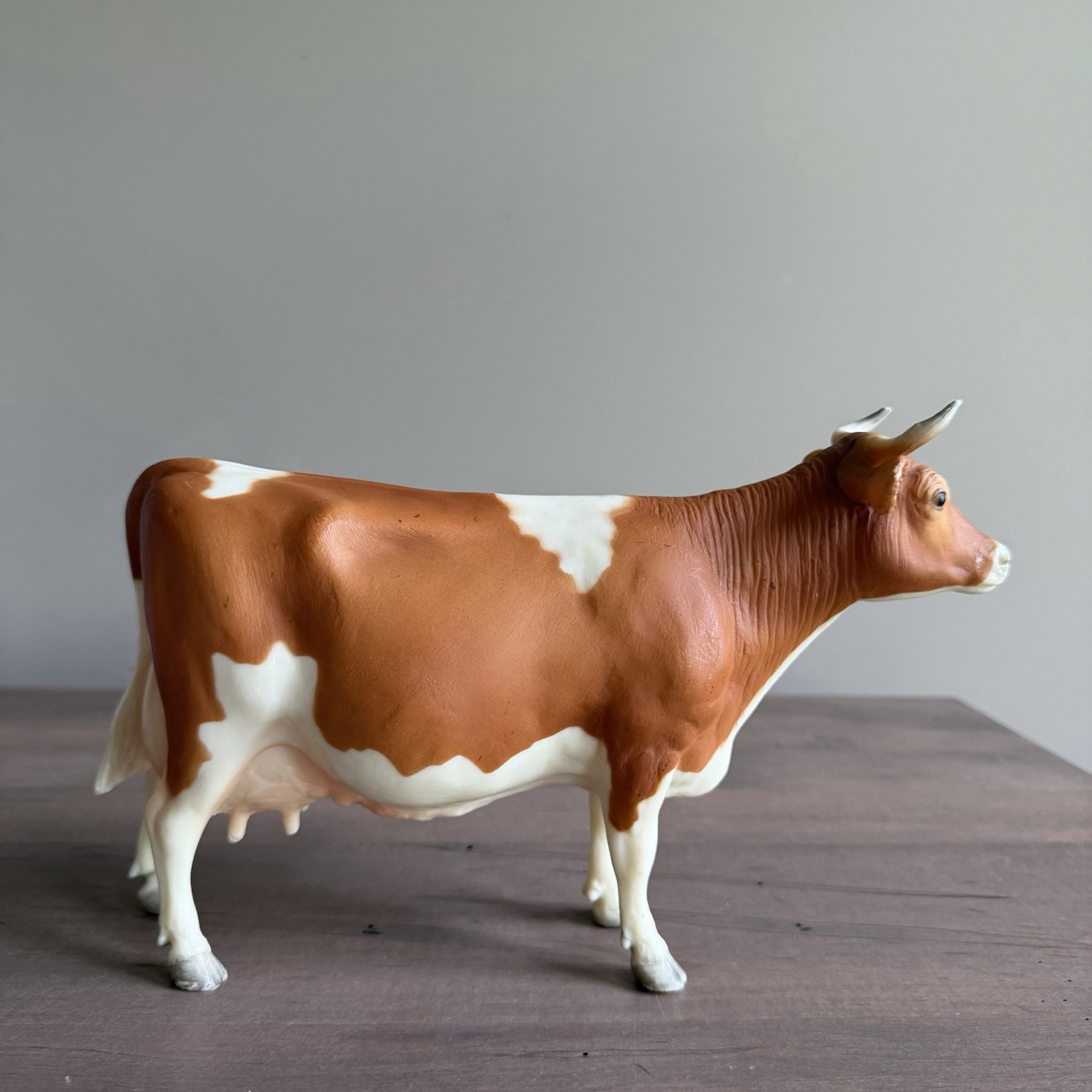 RARE Traditional Breyer Horse Animal Series Guernsey Horned Cow 1972-1973 #342 RARE Traditional Breyer Horse Animal Series Guernsey Horned Cow 1972-1973 #342