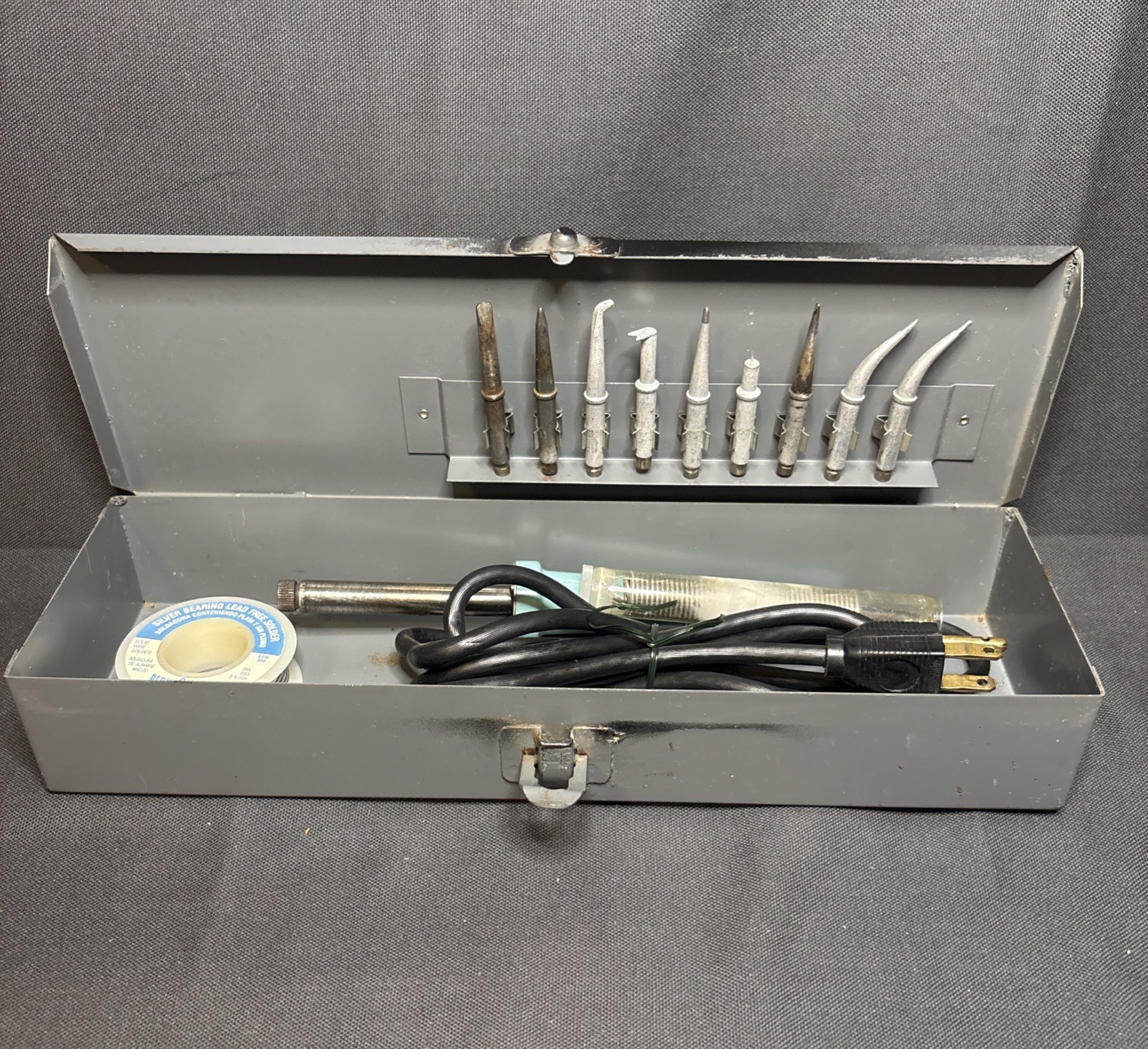 Vintage Weller W60 60 Watt Soldering Iron Kit W/ Tips Original Case VGC USA Vintage Weller W60 60 Watt Soldering Iron Kit W/ Tips Original Case VGC USA