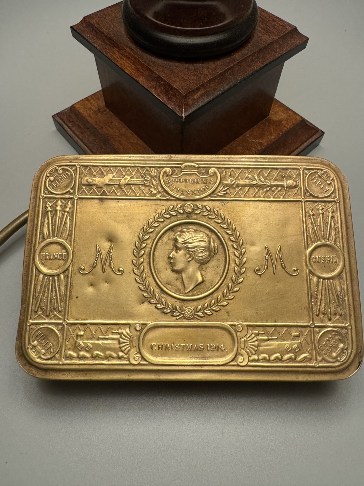 Original WW1 Princess Mary 1914 Christmas Gift Tin Brass Box - GOOD CONDITION Original WW1 Princess Mary 1914 Christmas Gift Tin Brass Box - GOOD CONDITION