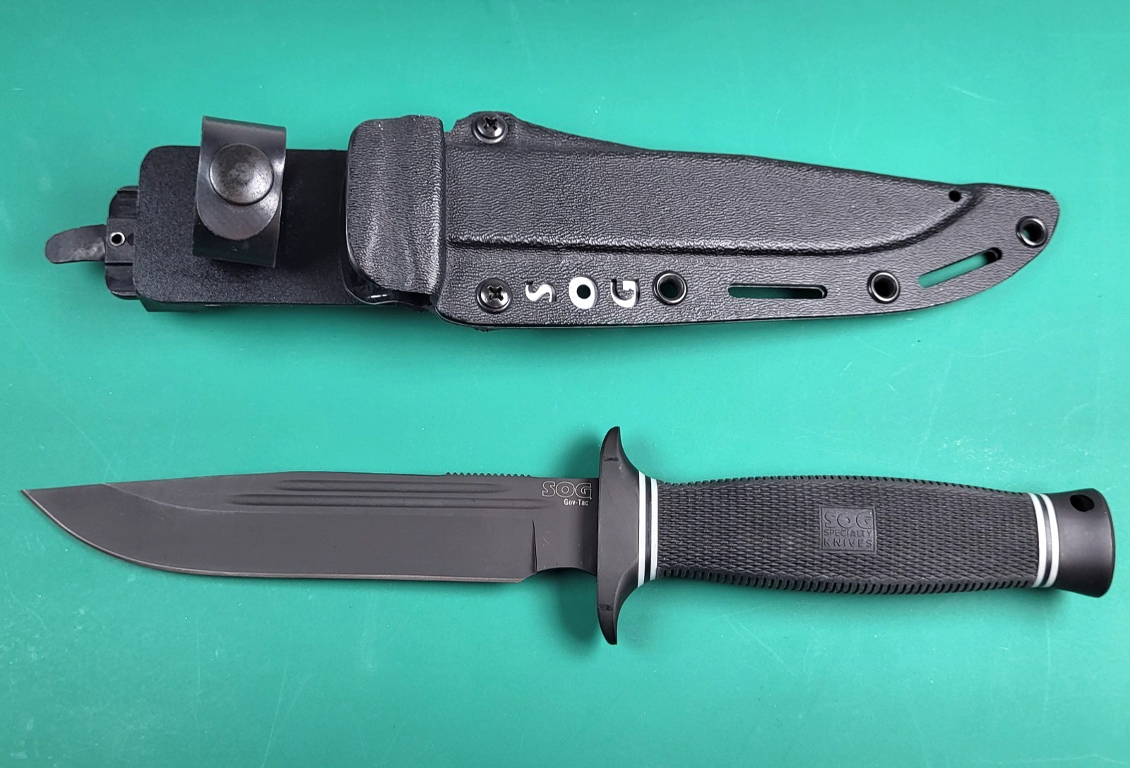 Discontinued Rare SOG Fixed blade Knife S21T Gov Tac TiNi coating Mint/NM Discontinued Rare SOG Fixed blade Knife S21T Gov Tac TiNi coating Mint/NM