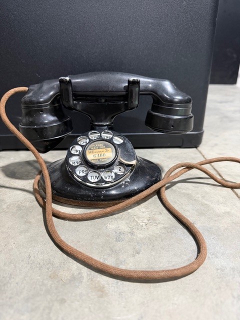 Vintage 1930’s Western Electric Bell System Model 202 Rotary Telephone
