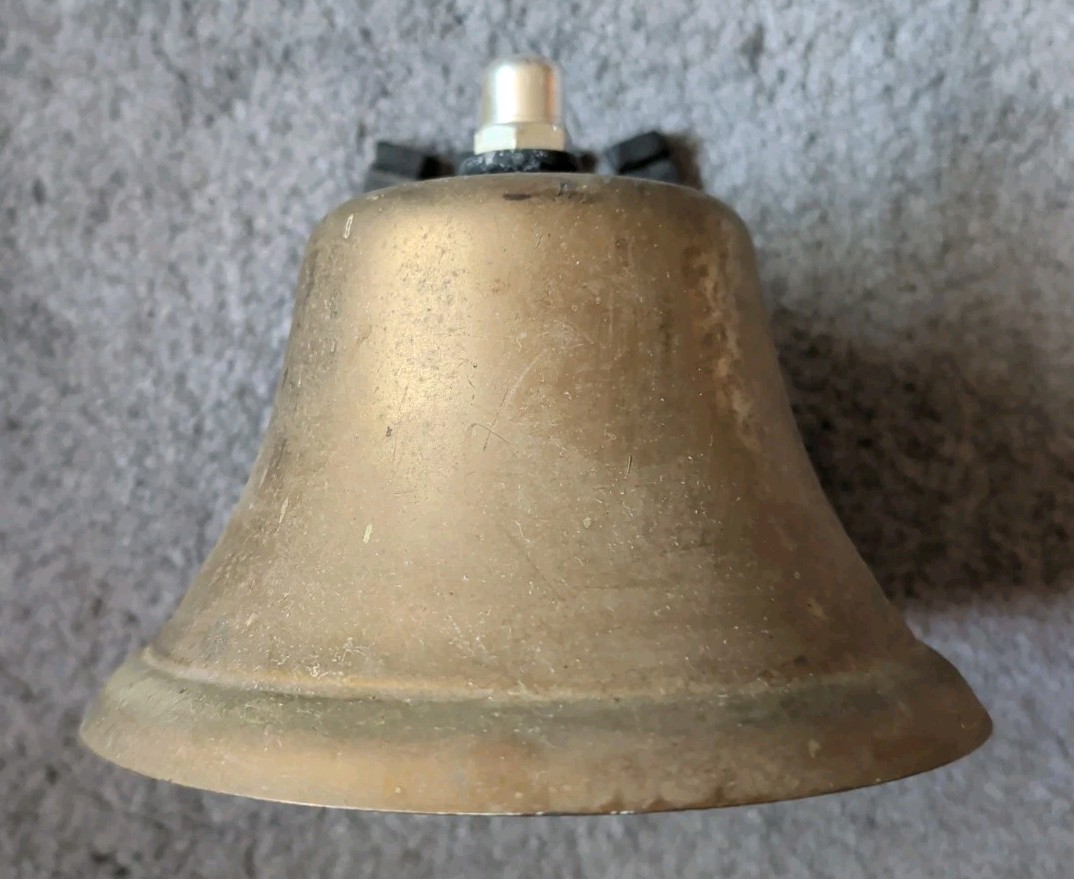 Bevin Patio Garden Bell