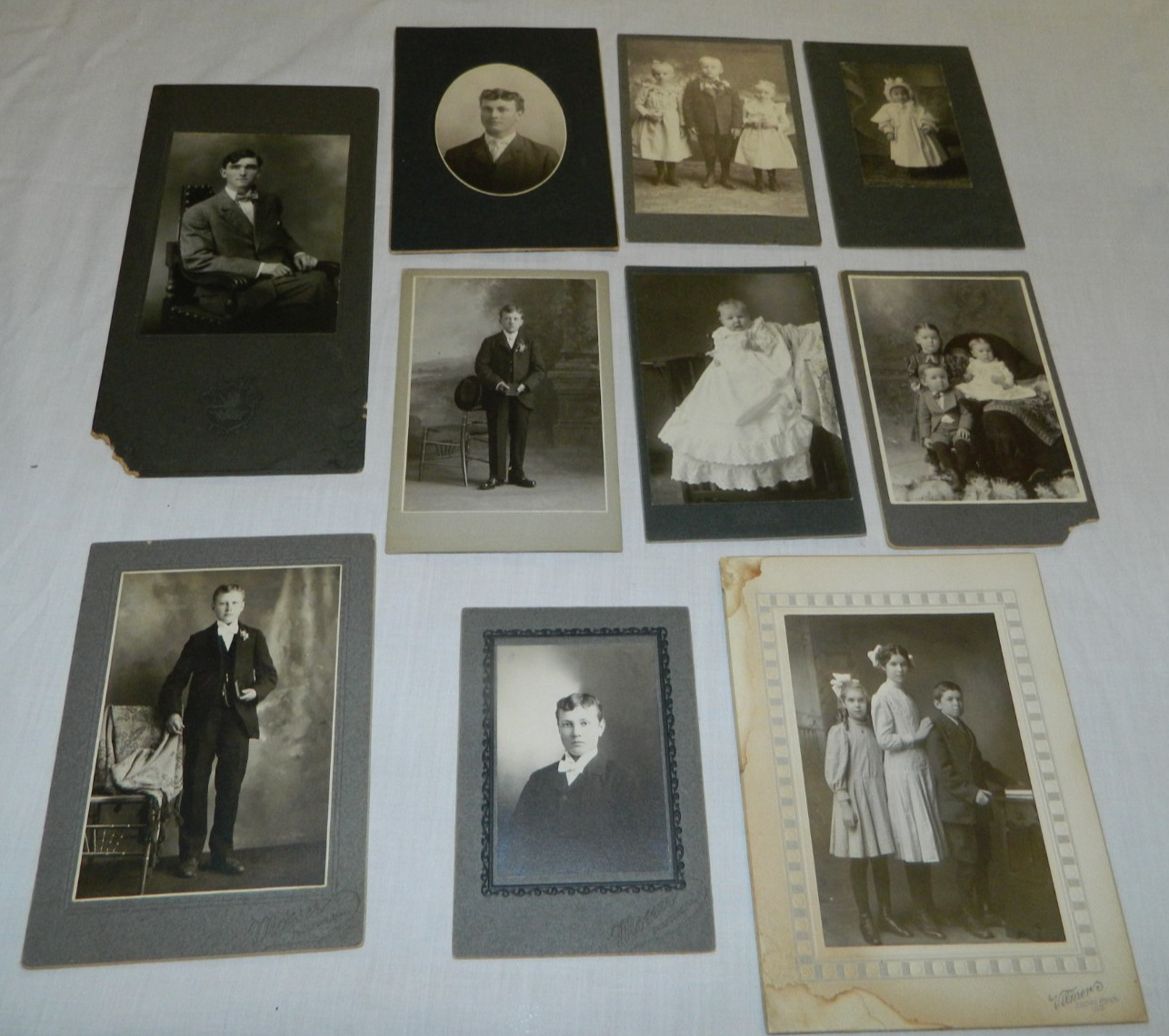 Lot of 10 Antique / Vintage Assorted Photographs, Portraits