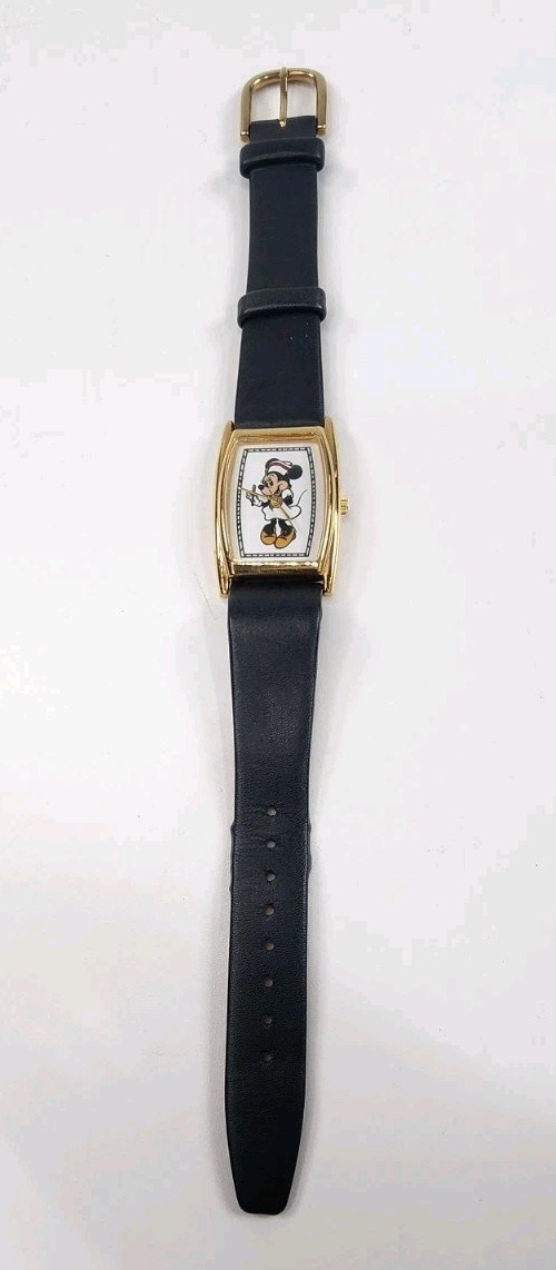 RARE 1/250 Disneyland Cast Exclusive Minnie Mouse Nurse Watch Team Center READ RARE 1/250 Disneyland Cast Exclusive Minnie Mouse Nurse Watch Team Center READ