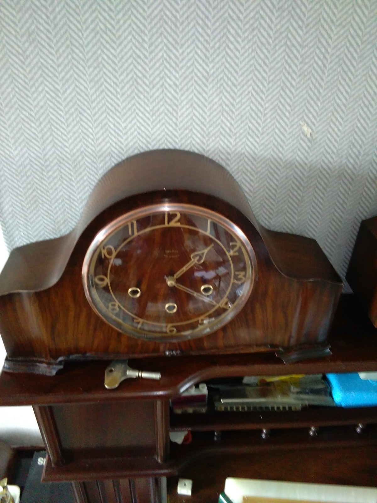 SMITHS WORTHING WESTMINSTER CHIME 8 DAY MANTLE CLOCK WORKING INSTRUCTIONS V G C SMITHS WORTHING WESTMINSTER CHIME 8 DAY MANTLE CLOCK WORKING INSTRUCTIONS V G C