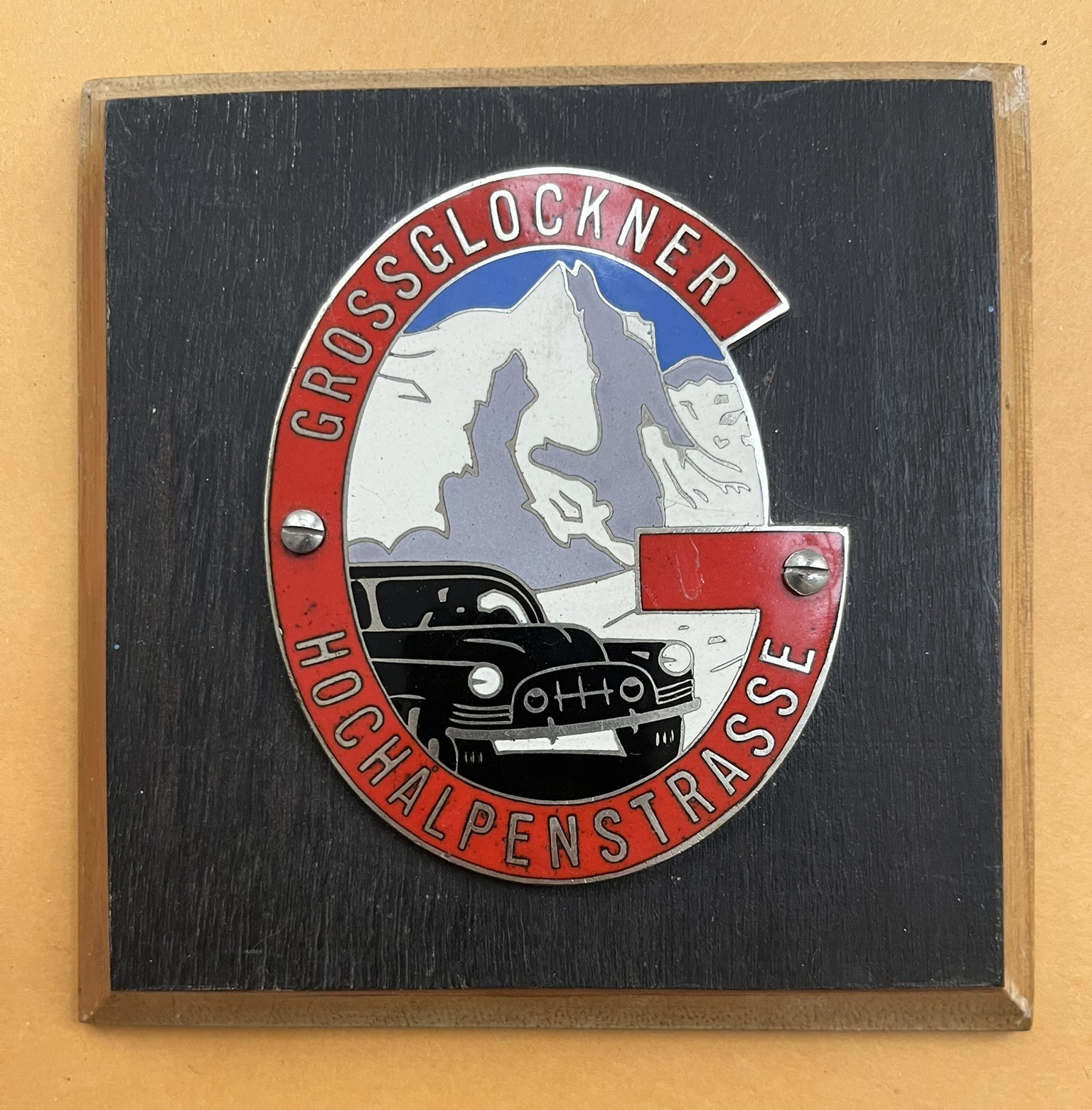 Badge souvenir auto car Austria Austrian Grossglockner Hochalpenstrasse Badge souvenir auto car Austria Austrian Grossglockner Hochalpenstrasse