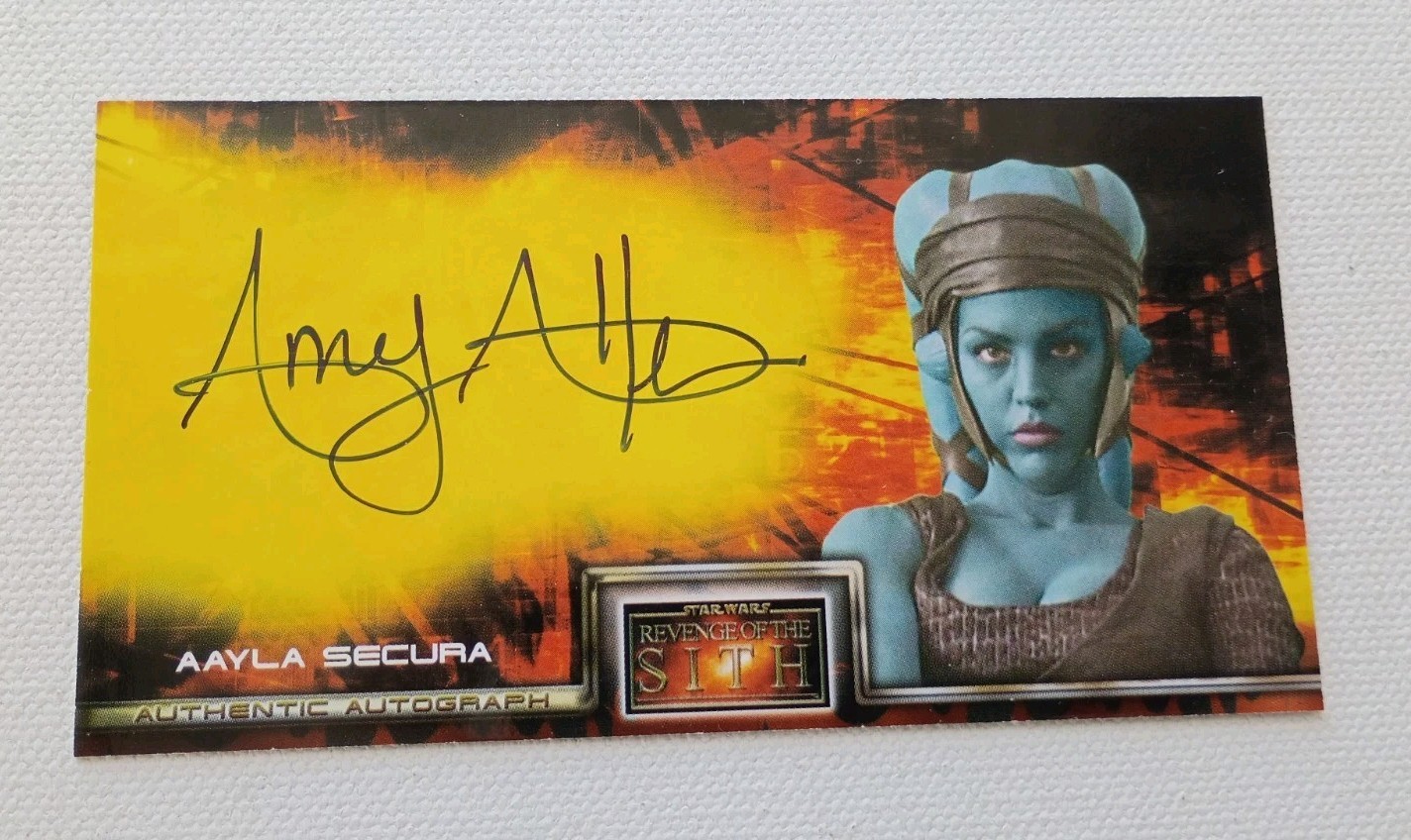 STAR WARS 2005 ROTS AMY ALLEN AS AAYLA SECURA TOPPS WIDEVISION AUTO CARD STAR WARS 2005 ROTS AMY ALLEN AS AAYLA SECURA TOPPS WIDEVISION AUTO CARD