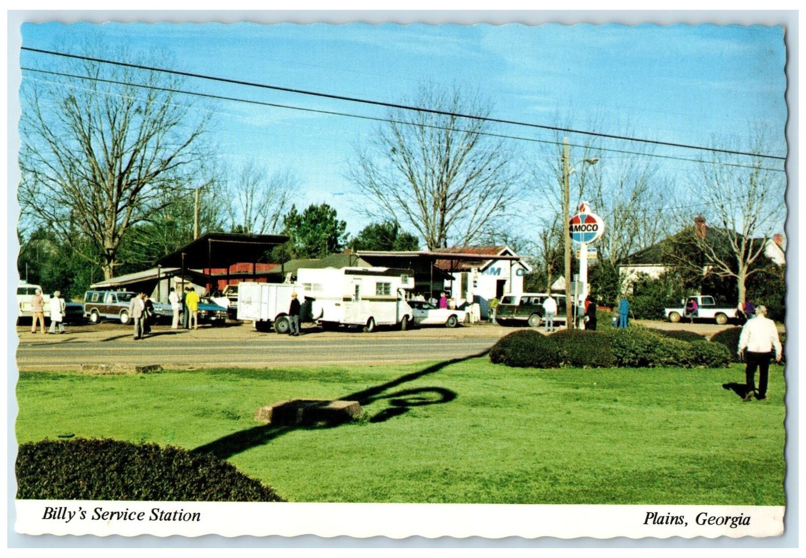 c1950\'s Billy\'s Service Gasoline Station Cars Lined Up Plains Georgia Postcard
