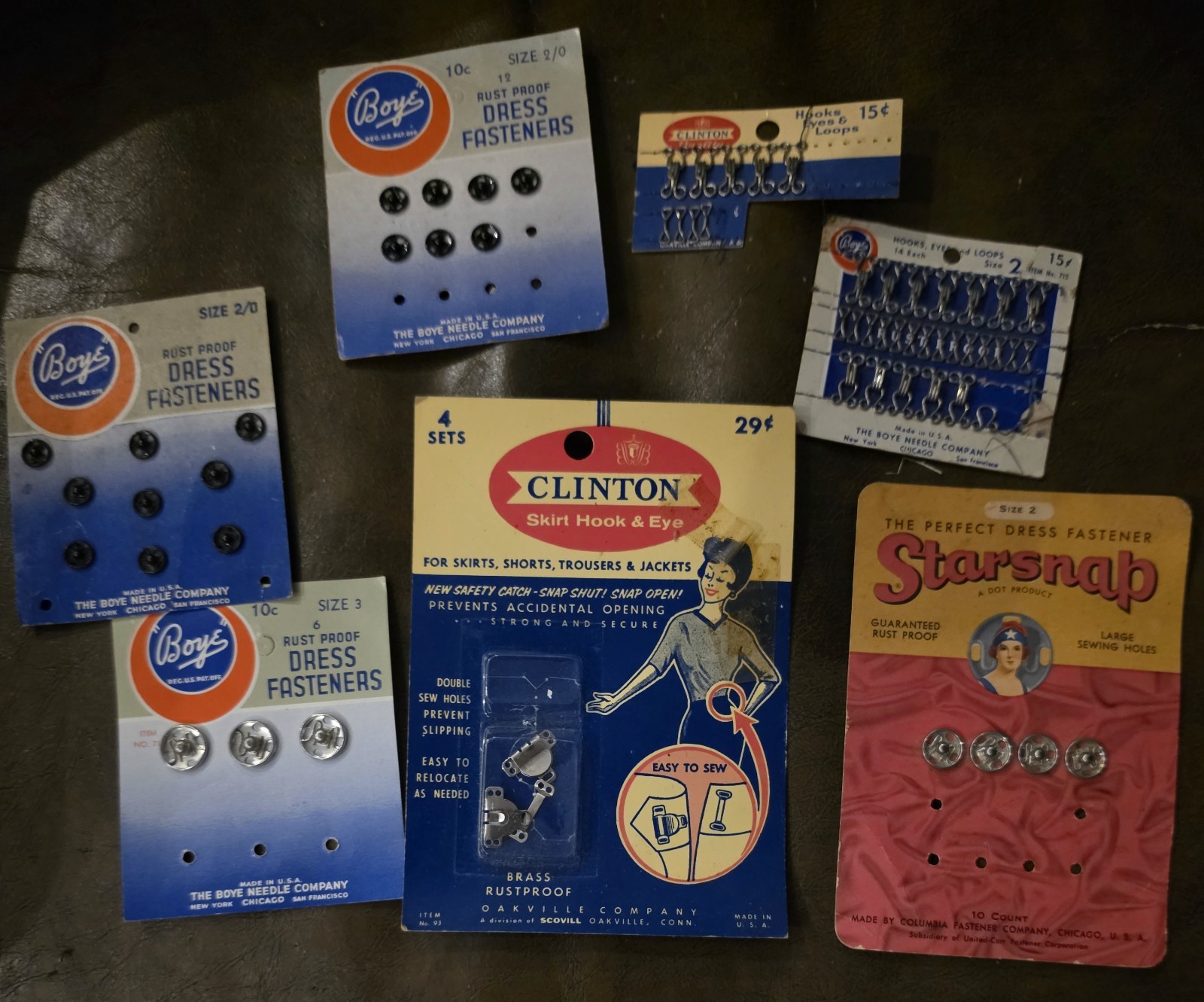 Vintage Sewing Notions Lot Cards Snaps Hooks Eyes Boye Clinton Starsnap Scovill