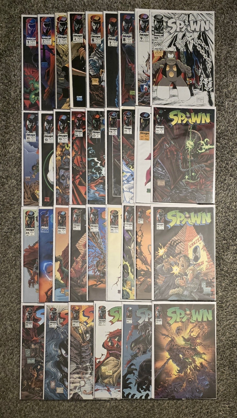 LOT of 33 SPAWN COMICS LOT of 33 SPAWN COMICS
