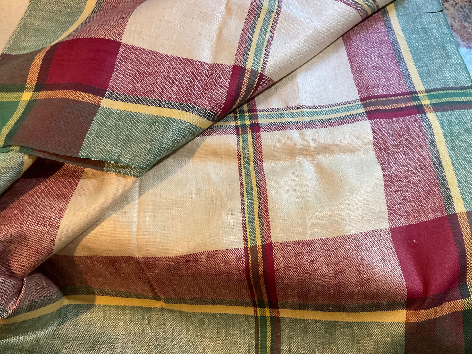 Vintage Linen Plaid Tablecoth 50x50 Red,White,Green  w Tags Czech 4 Napkins