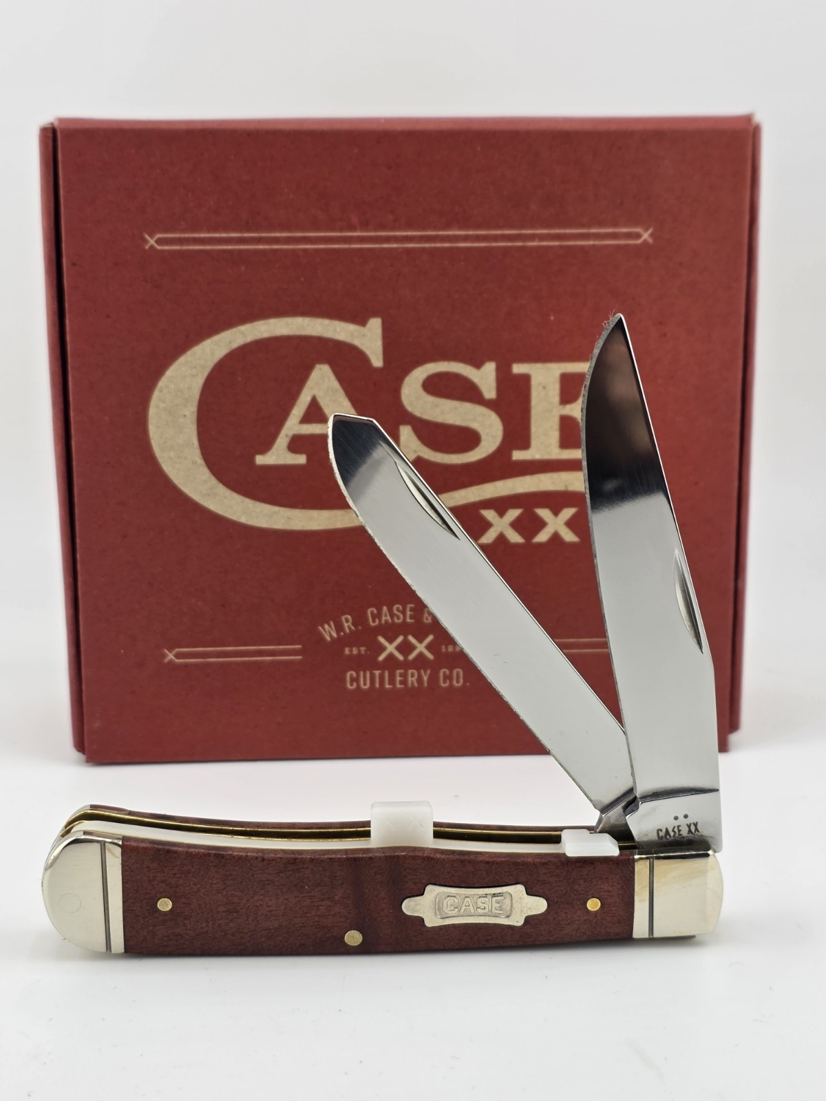 Case XX #10849 Brown Curly Maple Wood Smooth Trapper 7254 SS Cigar Box Knife Case XX #10849 Brown Curly Maple Wood Smooth Trapper 7254 SS Cigar Box Knife