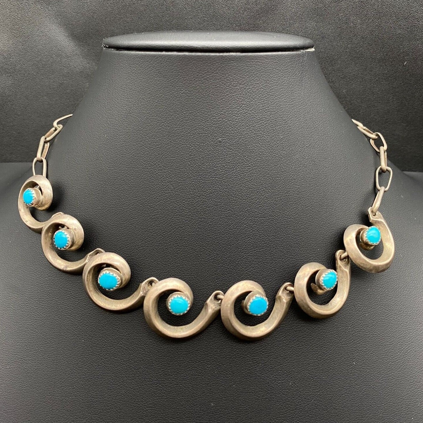 Vintage Navajo Native Swirl Turquoise Sandcast Silver Link Necklace 16\