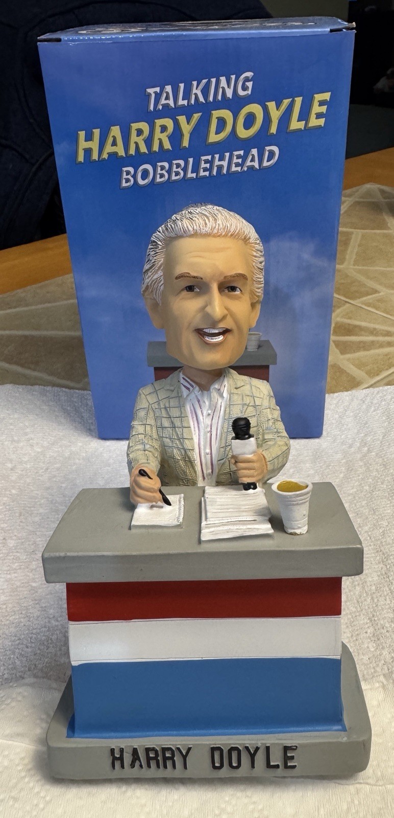 Bob Uecker RARE 2015 WORKING Harry Doyle Talking Bobblehead Milw Brewers w Sound Bob Uecker RARE 2015 WORKING Harry Doyle Talking Bobblehead Milw Brewers w Sound