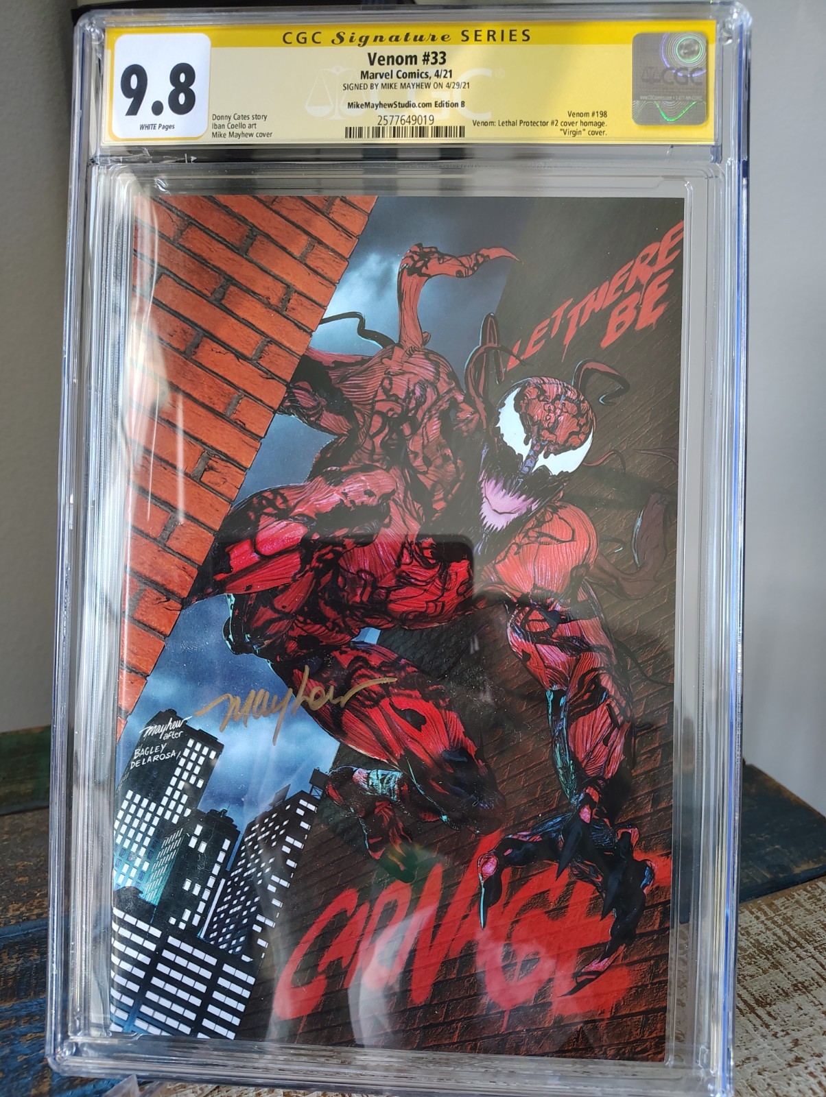 Venom #33 CGC 9.8 SS Mike Mayhew Carnage Virgin Lethal Protector Homage Signed