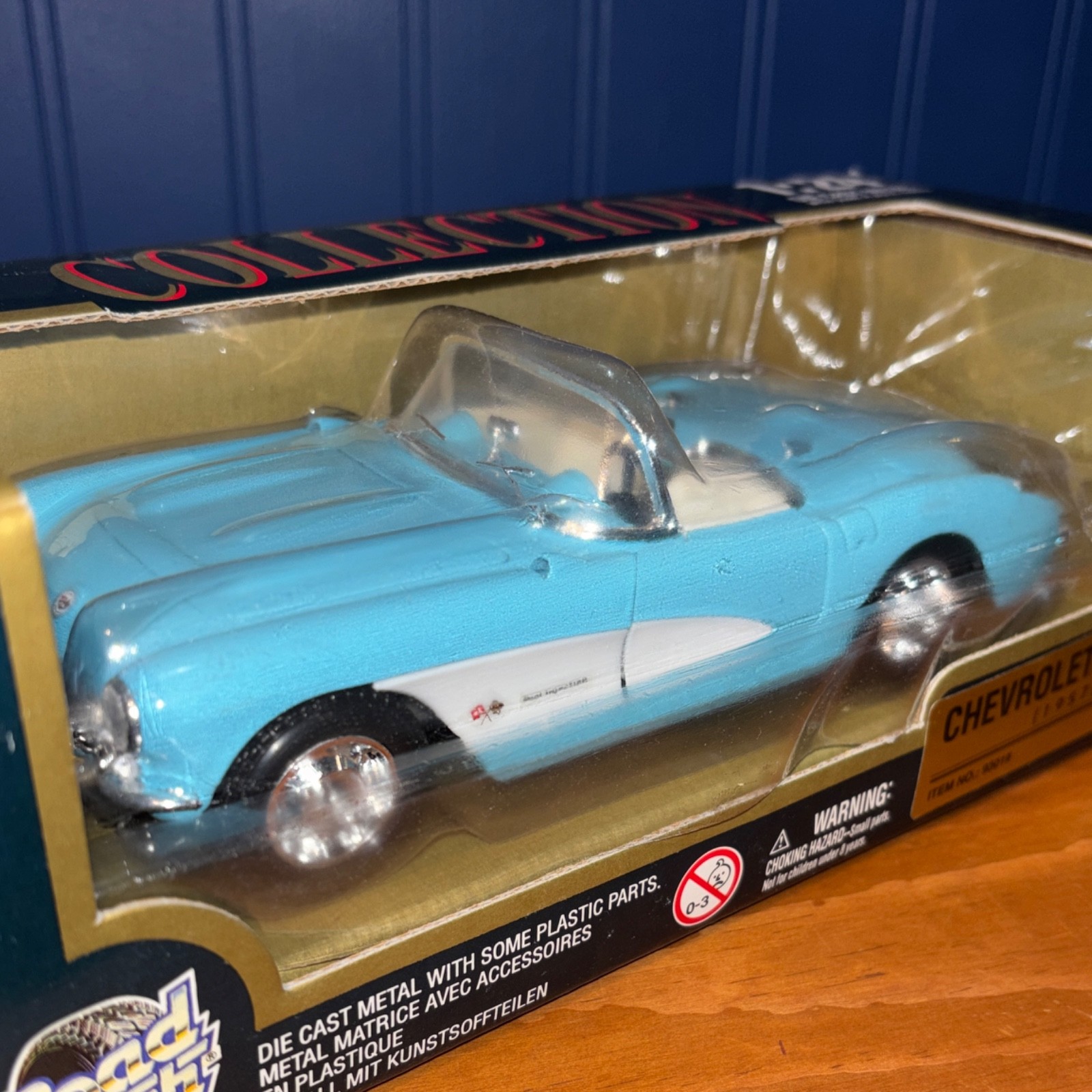 Road Tough 1:24 Chevrolet Corvette 1957 Blue Diecast Model Car Item No. 93019 Road Tough 1:24 Chevrolet Corvette 1957 Blue Diecast Model Car Item No. 93019