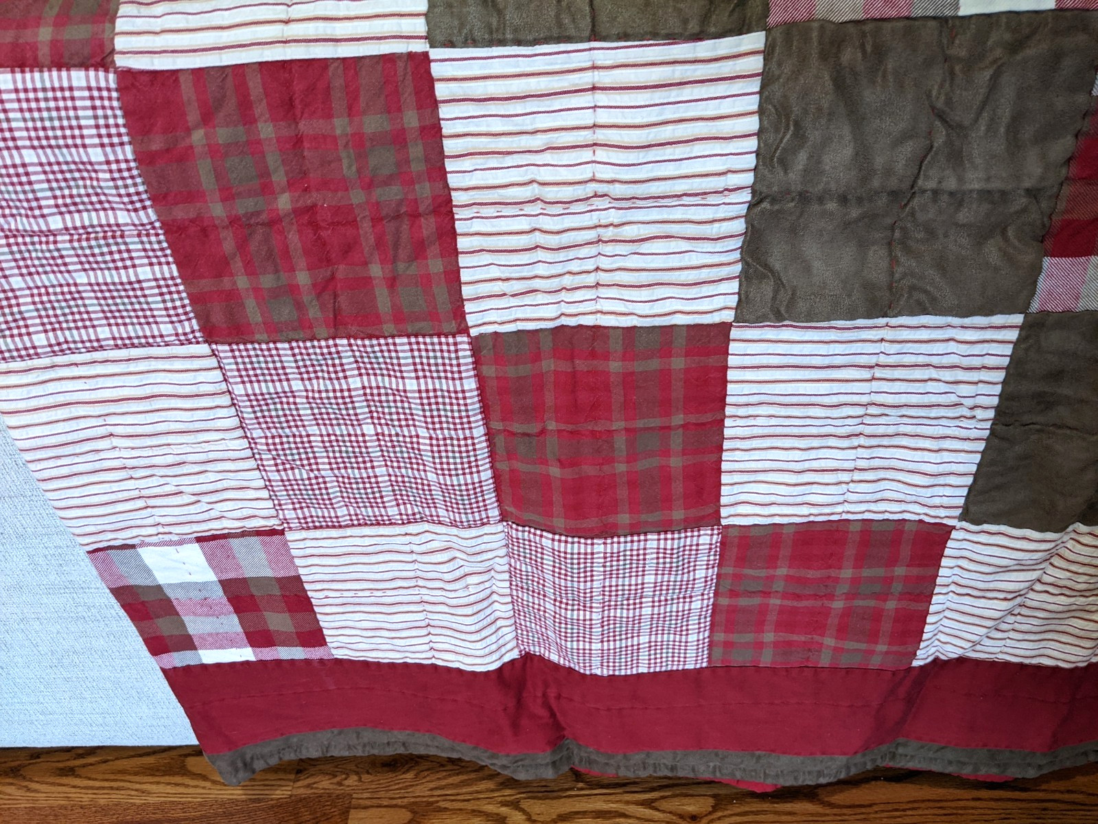 Vintage Woolrich Patchwork Quilt w/Cranberry Faux Suede 92 Vintage Woolrich Patchwork Quilt w/Cranberry Faux Suede 92