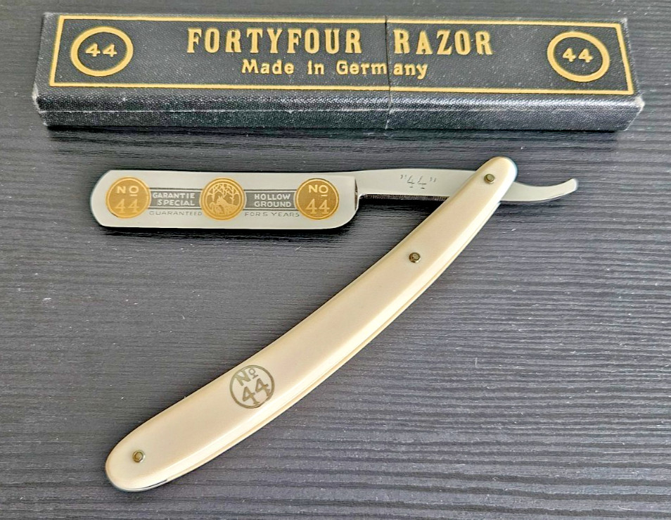 Vintage Hess Forty Four No. 44 Straight Razor 5/8 Vintage Hess Forty Four No. 44 Straight Razor 5/8