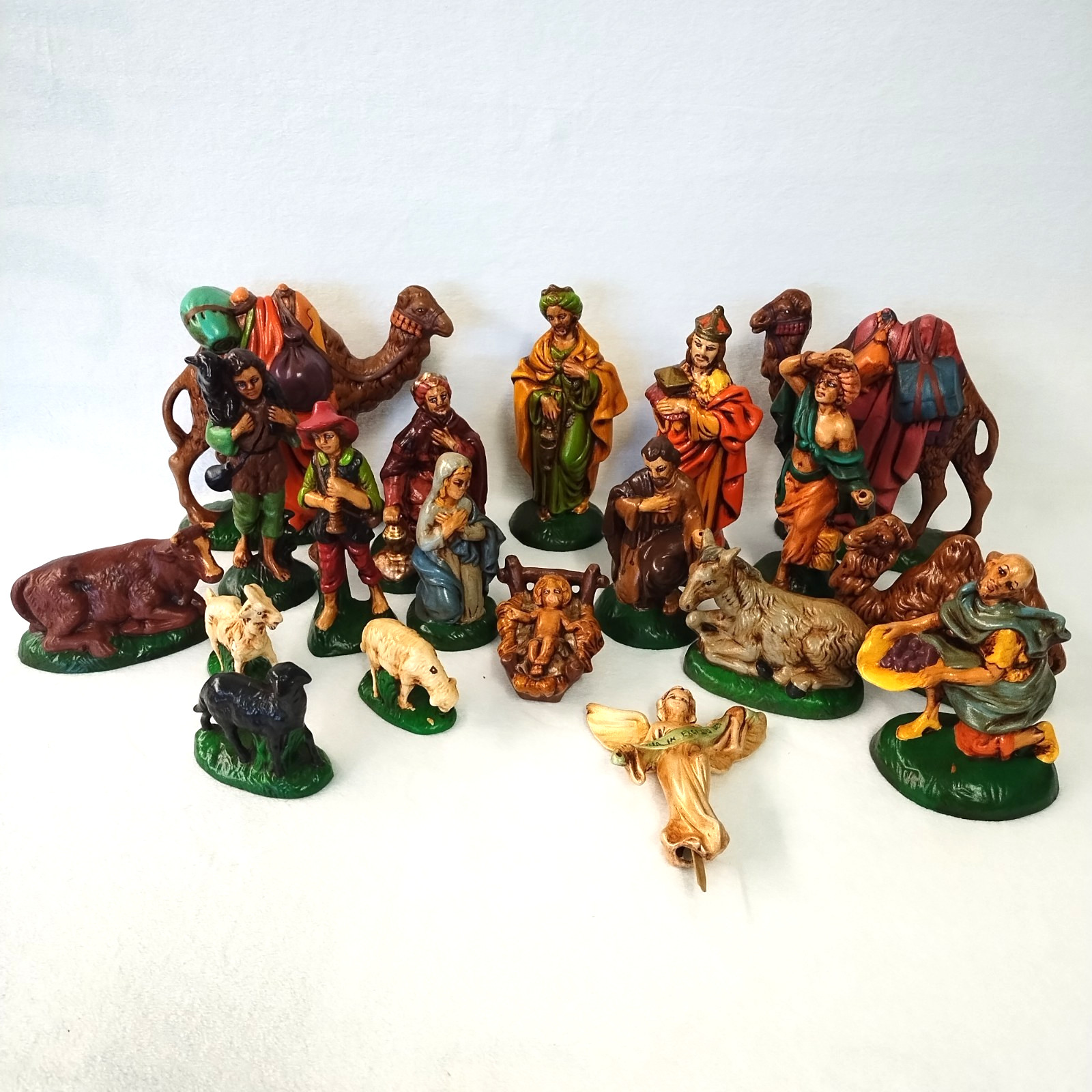 RARE Vintage Atlantic Mold Ceramic Nativity Set 19 pc Hand Painted Glaze 1974 LG RARE Vintage Atlantic Mold Ceramic Nativity Set 19 pc Hand Painted Glaze 1974 LG
