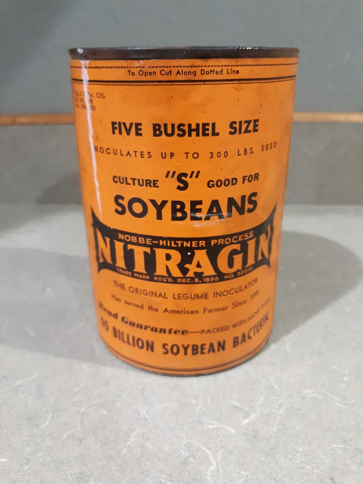 RARE VINTAGE 1930'S NITRAGIN SOYBEAN LEGUME INOCULATOR - FULL RARE VINTAGE 1930'S NITRAGIN SOYBEAN LEGUME INOCULATOR - FULL
