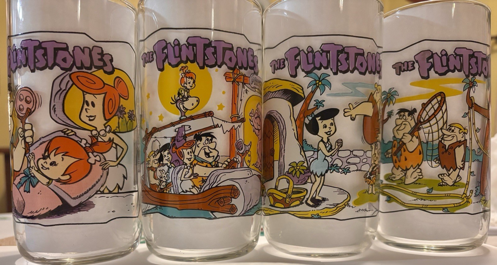 Vintage Set of 4 1991 Hardee\'s Flintstones First 30 Years Collectible Glasses Vintage Set of 4 1991 Hardee\'s Flintstones First 30 Years Collectible Glasses