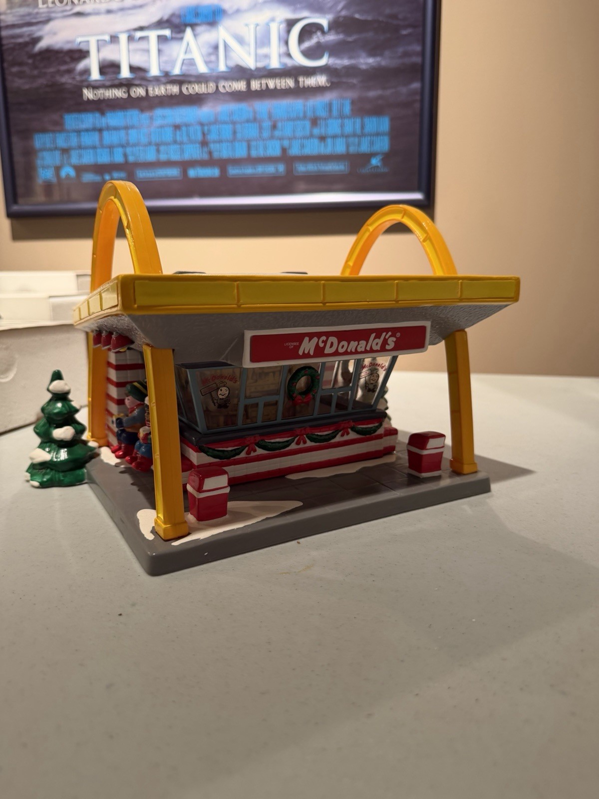 Dept 56 Mcdonald's 1997 Complete Set Dept 56 Mcdonald's 1997 Complete Set