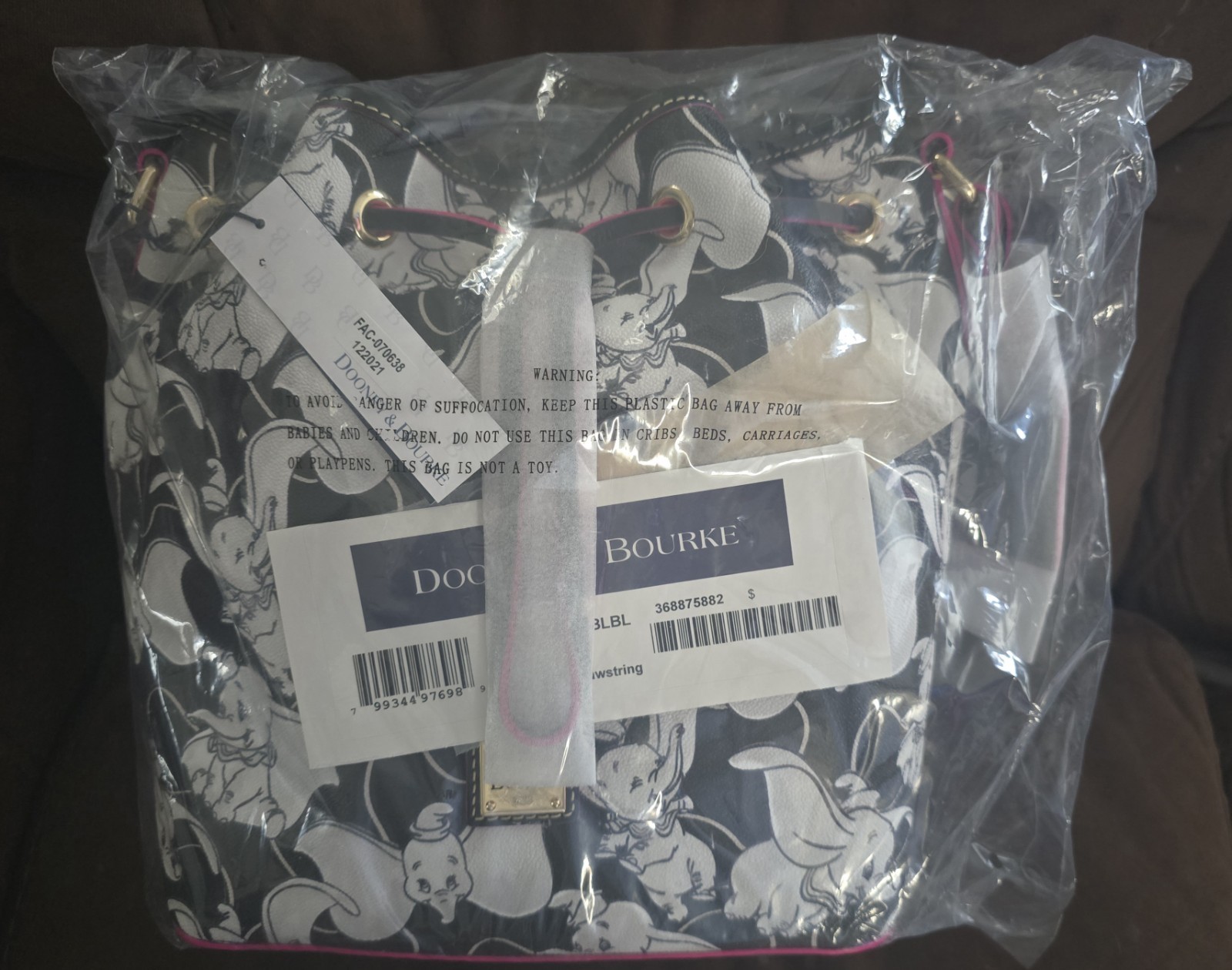 NEW Disney Parks GENUINE Dooney & Bourke DUMBO Drawstring Hobo Bucket Bag NEW Disney Parks GENUINE Dooney & Bourke DUMBO Drawstring Hobo Bucket Bag