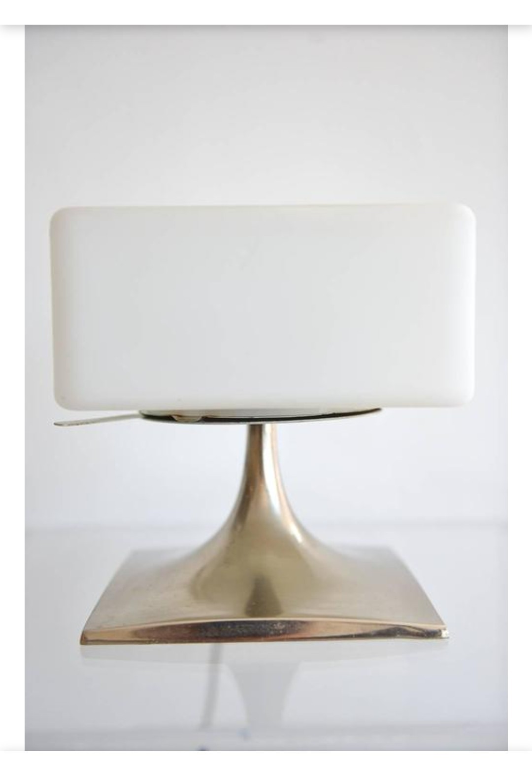 Rare Square MCM Laurel Lamp Model 6083 Rare Square MCM Laurel Lamp Model 6083