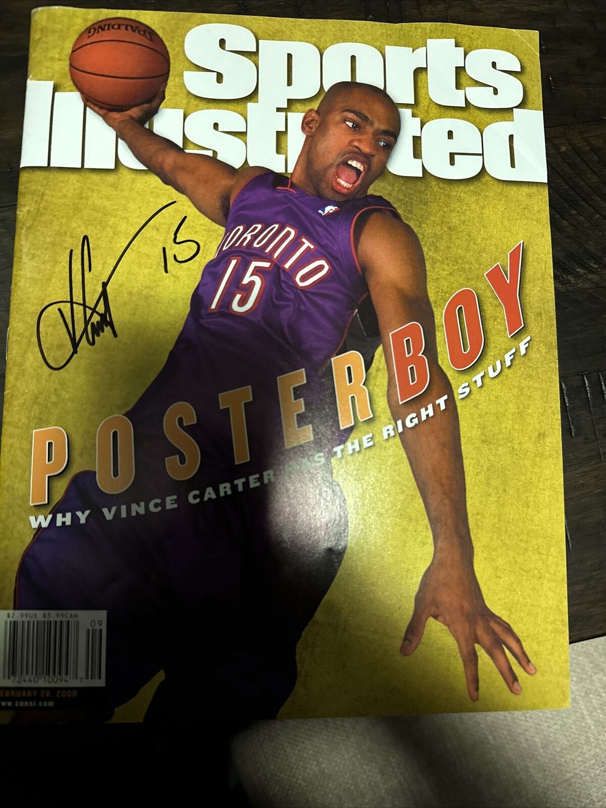 Vince Carter Signed 2/28/00 Sports Illustrated No label Raptors JSA Magazine